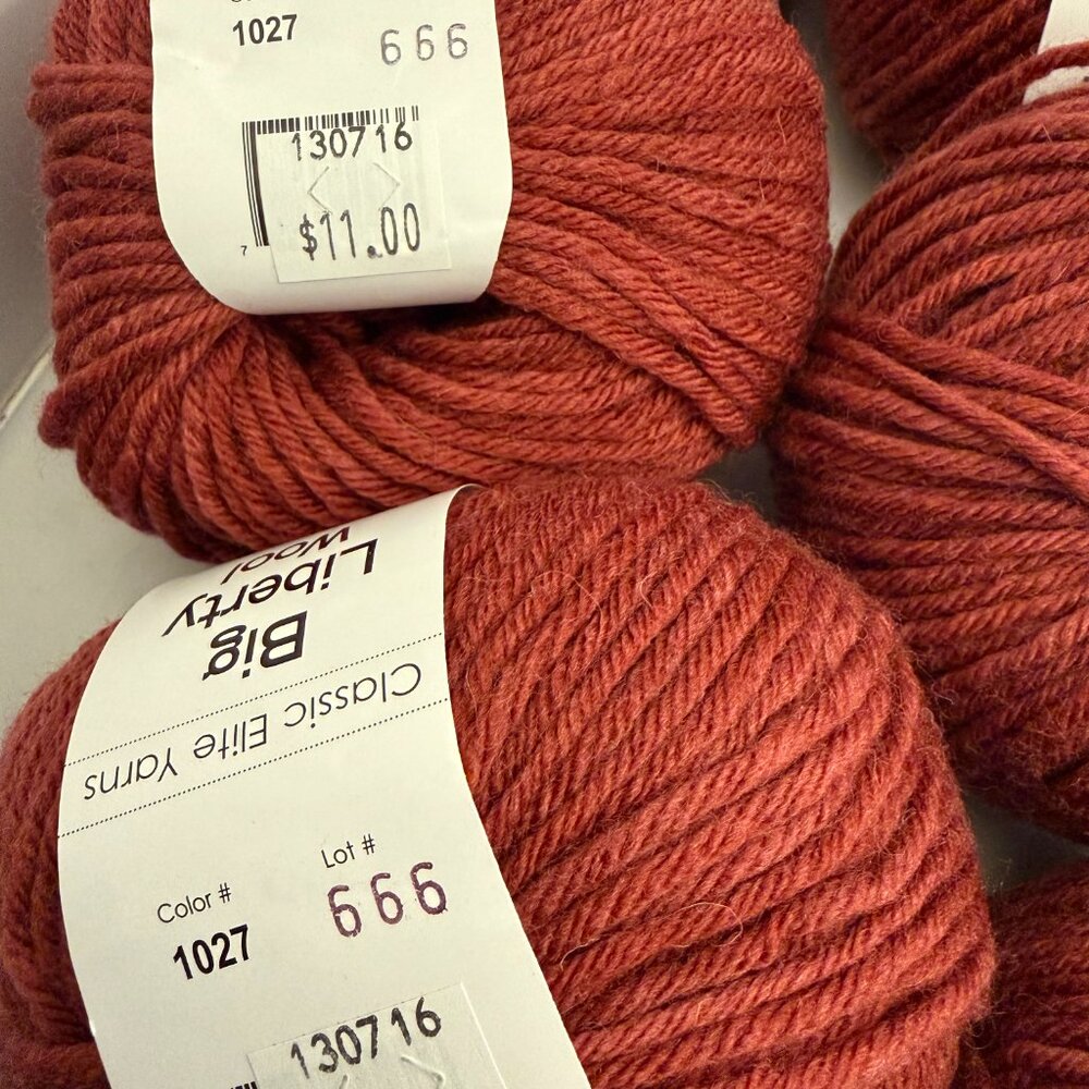 Classic Elite Big Liberty Wool Yarn LOT 14 Color 1027 Carmine DISCONTINUED - Picture 5 of 8